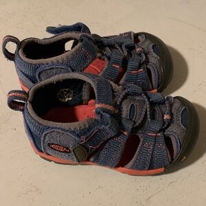 Keen Kids Navy and Coral Sandals